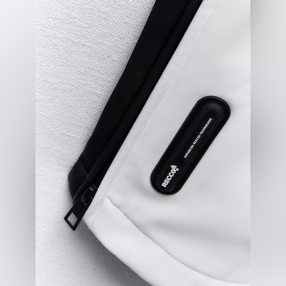 NWT. Zara White Windproof and Waterproof Recco® Technology Jumpsuit. Size S, M. - Picture 10 of 16